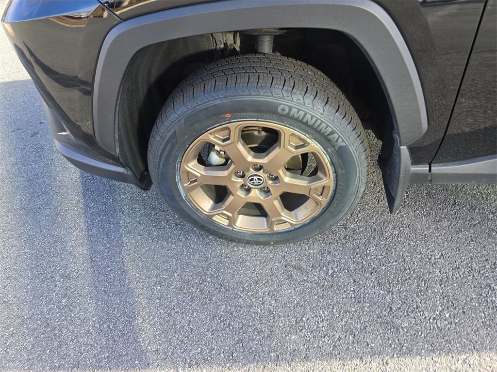 Used 2024 Toyota RAV4 AWD Hybrid image 11