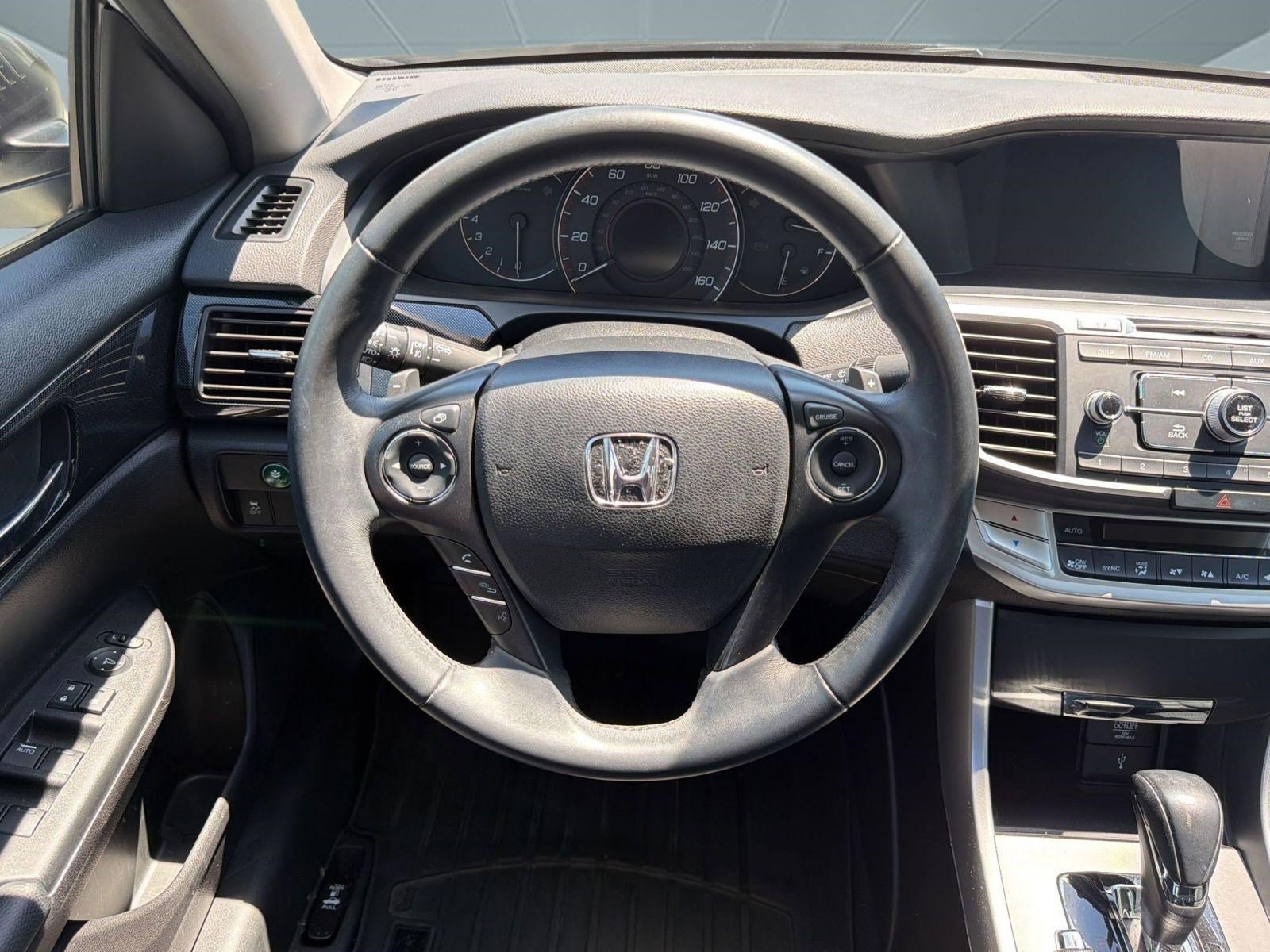 Used 2015 Honda Accord Sport image 25