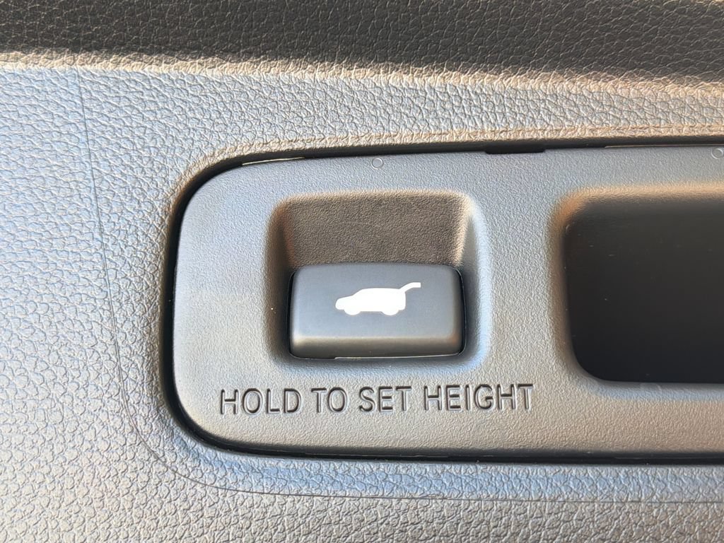 Used 2025 Honda CR-V EX-L image 34