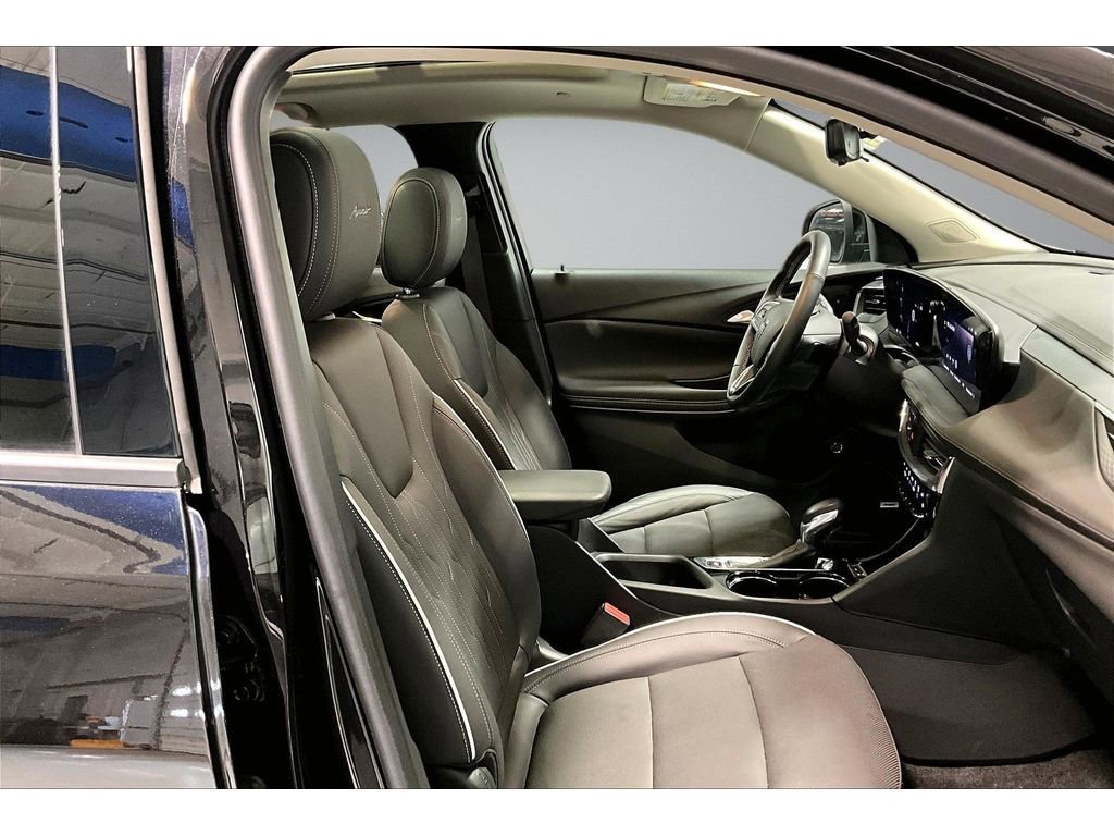 Used 2024 Buick Encore GX Avenir w/ Avenir Technology Package AWD/4WD image 9