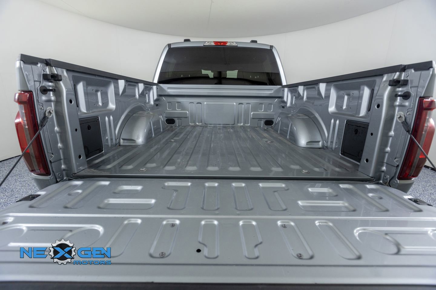 Used 2024 Ford F150 STX image 49