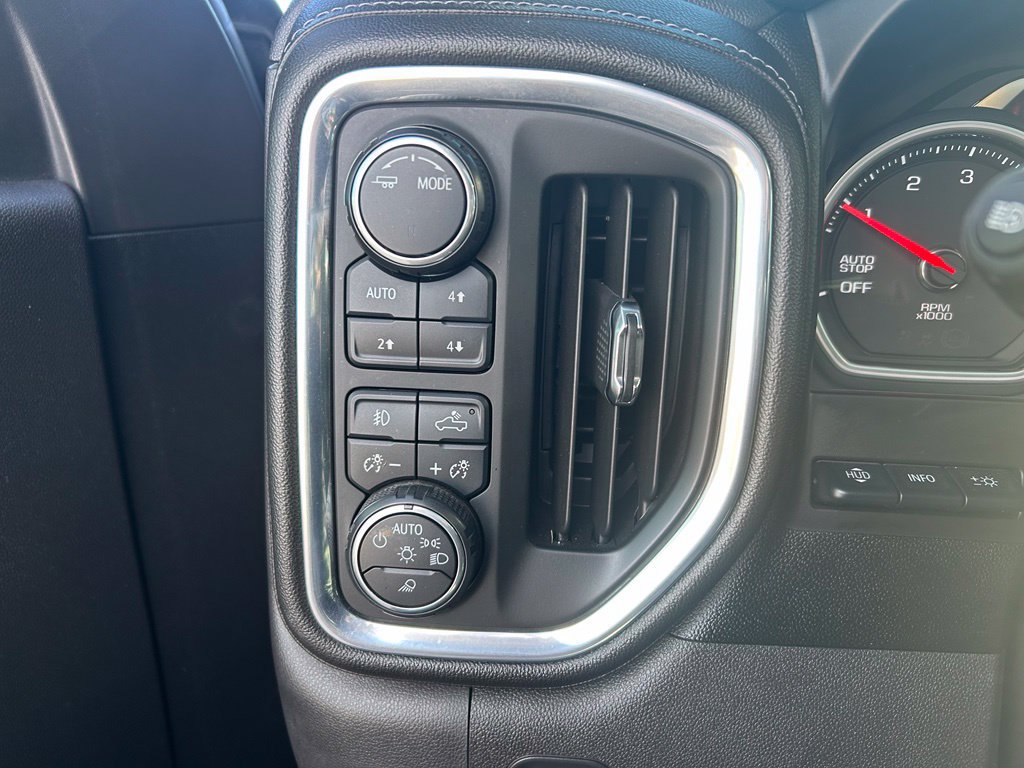 Used 2020 Chevrolet Silverado 1500 High Country w/ Technology Package AWD/4WD image 25