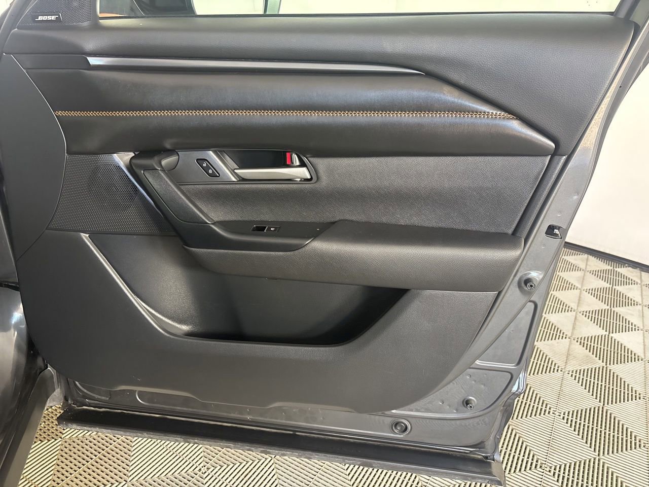 Used 2025 MAZDA CX-50 AWD 2.5 Hybrid w/ Premium Pkg image 31