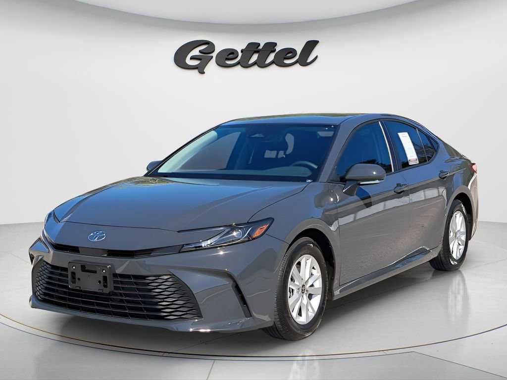 Used 2026 Toyota Camry LE w/ Convenience Package image 1