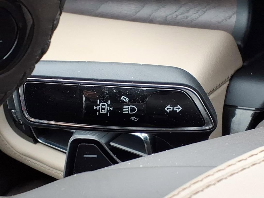 Used 2023 Lincoln Aviator Reserve w/ Equipment Group 201A image 28