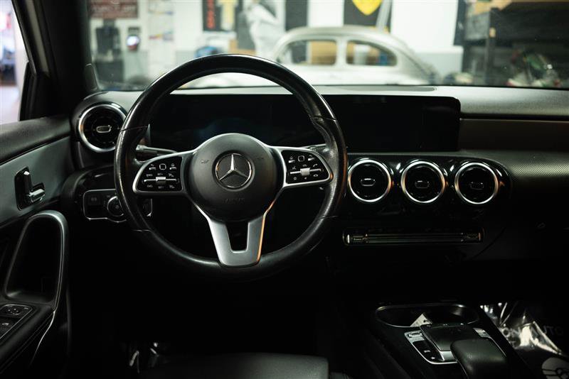Used 2019 Mercedes-Benz A 220 4MATIC image 17