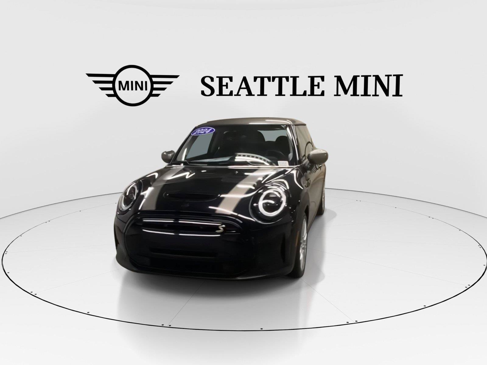 Used 2024 MINI Cooper SE FWD image 4