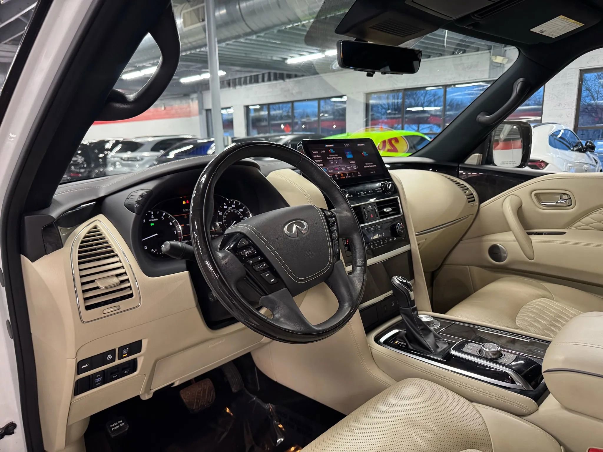 Used 2023 INFINITI QX80 Sensory w/ Cargo Package image 10