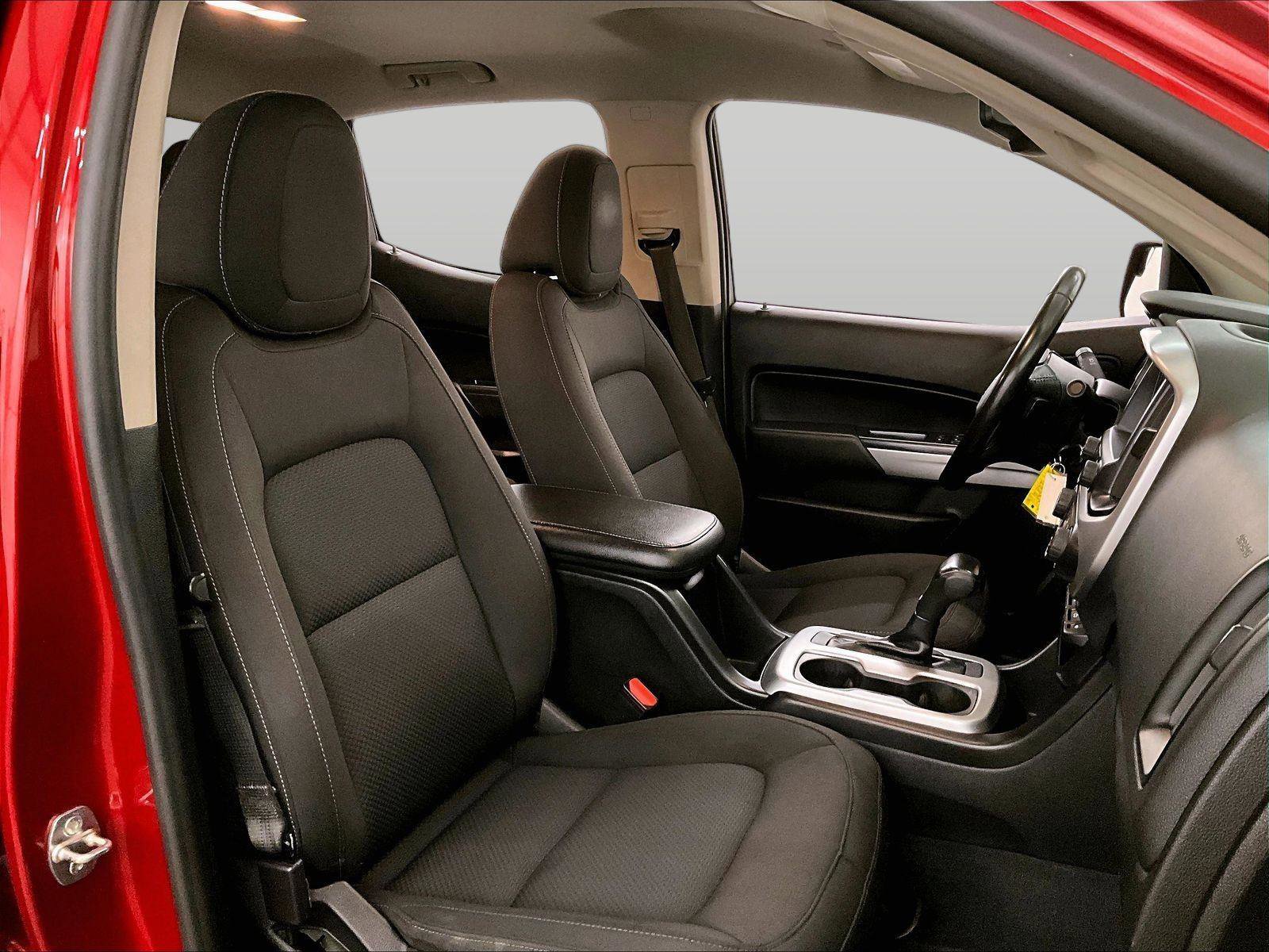 Used 2021 Chevrolet Colorado LT AWD/4WD image 7