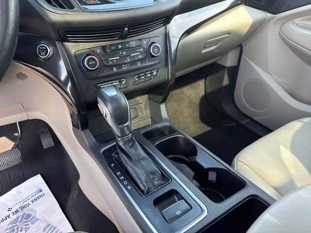 Used 2019 Ford Escape Titanium AWD/4WD image 15