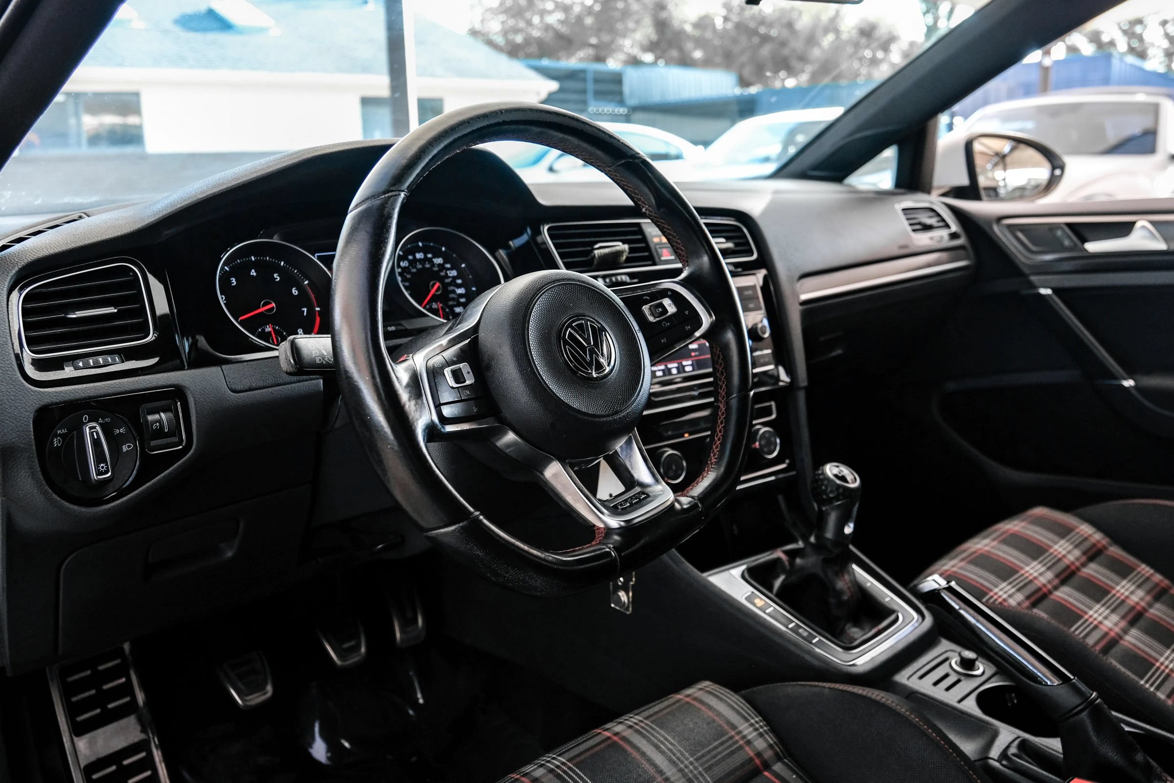 Used 2018 Volkswagen GTI S FWD image 3