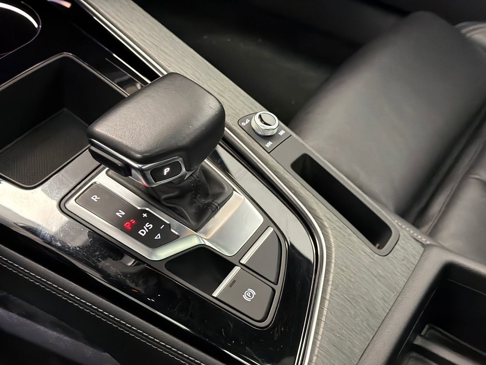 Used 2024 Audi A4 2.0T Premium Plus image 28