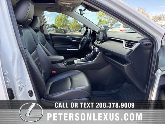 Used 2022 Toyota RAV4 XLE Premium AWD/4WD image 13