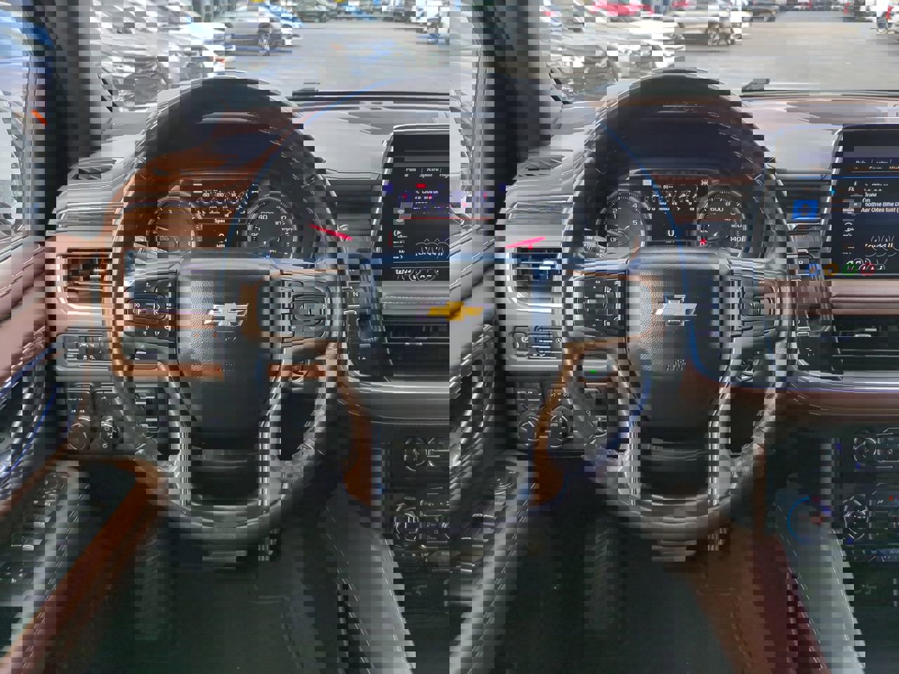 Used 2021 Chevrolet Suburban High Country w/ Premium Package image 16