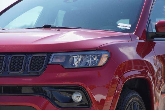 Certified 2023 Jeep Compass Limited image 4