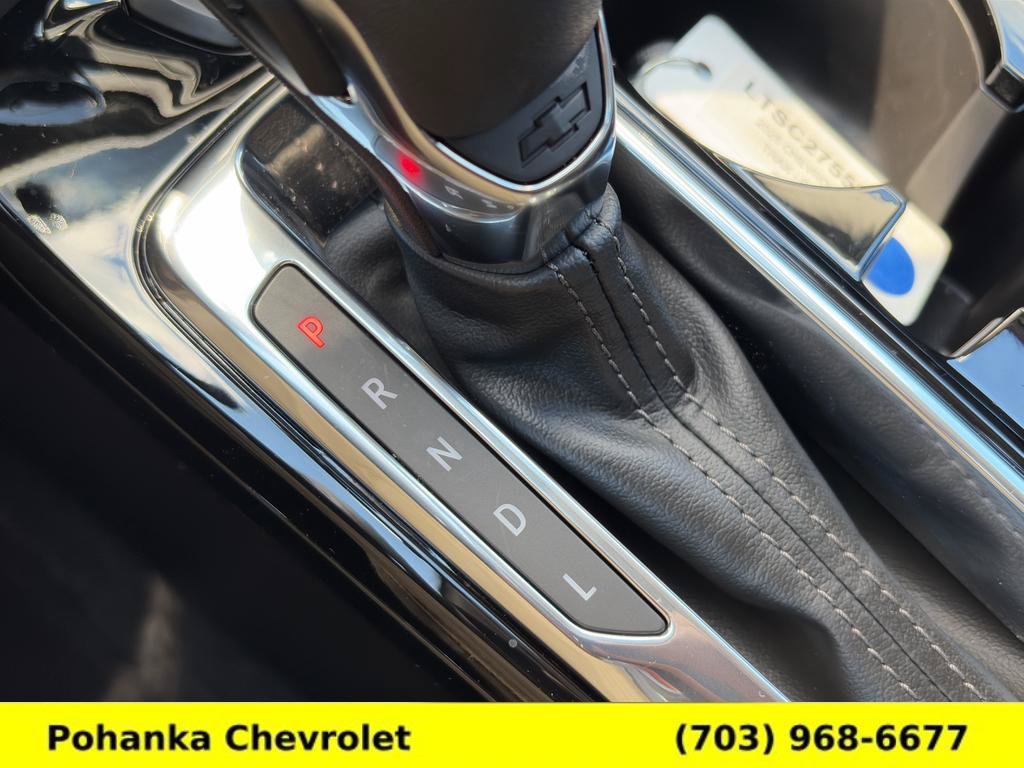 Used 2025 Chevrolet Trax LT FWD image 18
