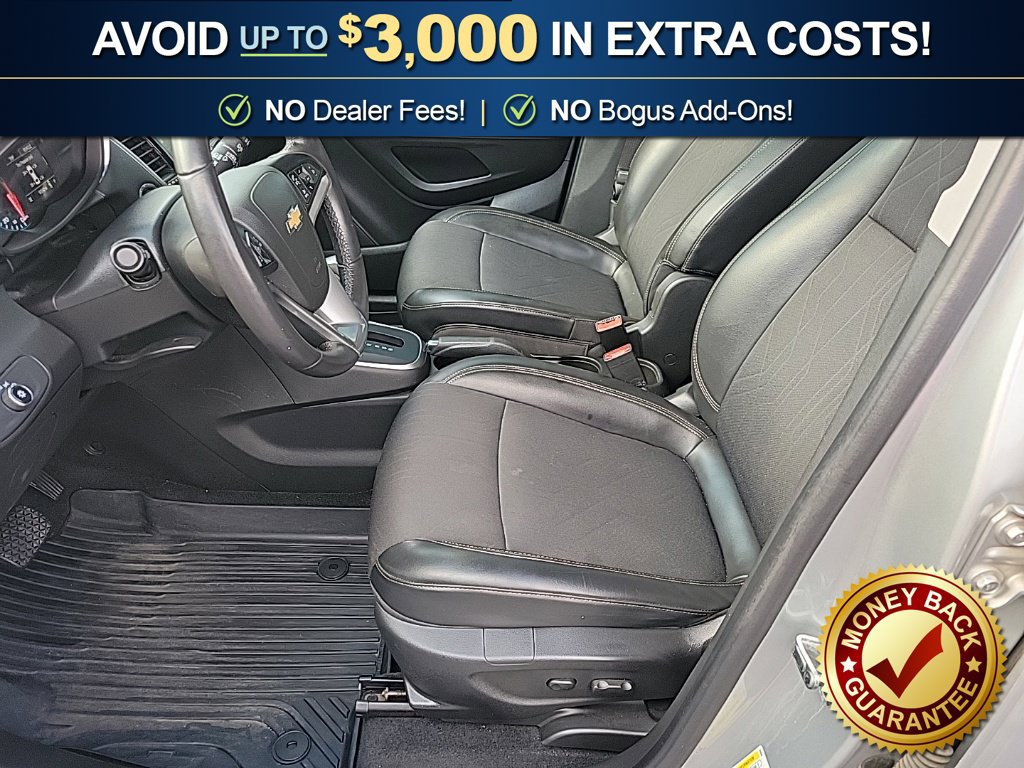 Used 2019 Chevrolet Trax LT w/ LT Convenience Package AWD/4WD image 14