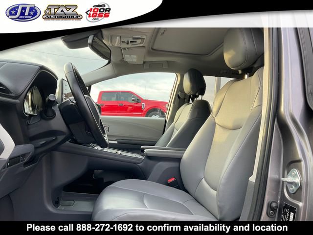 Used 2022 Toyota Sienna XLE image 10
