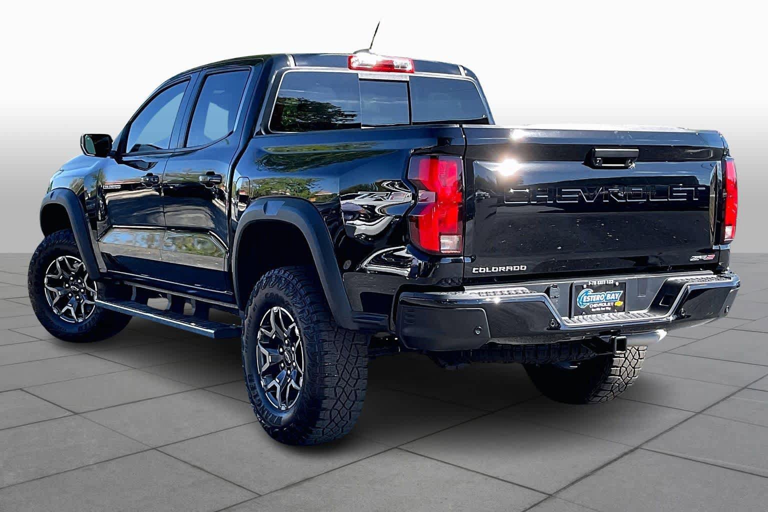 Certified 2024 Chevrolet Colorado ZR2 w/ ZR2 Convenience Package III image 12