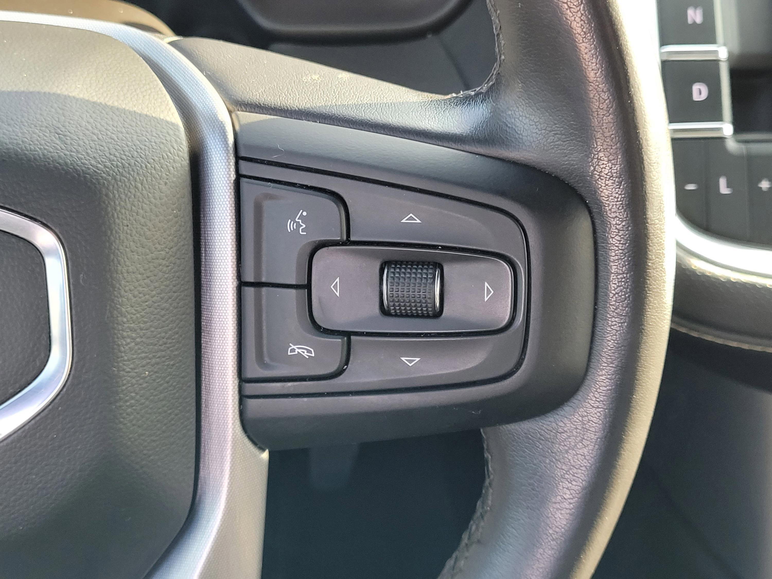 Used 2021 GMC Yukon SLT image 13