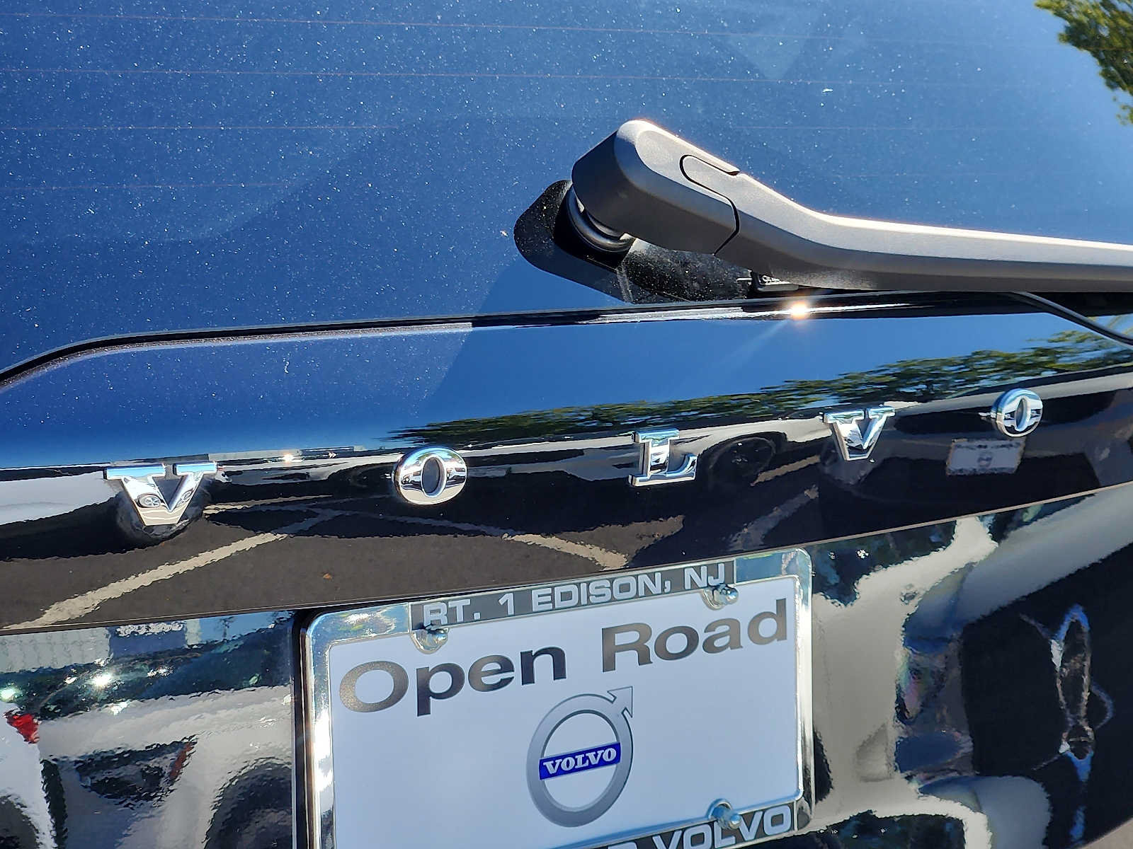 Certified 2024 Volvo XC90 T8 Ultimate w/ Protection Package Premier AWD/4WD image 28