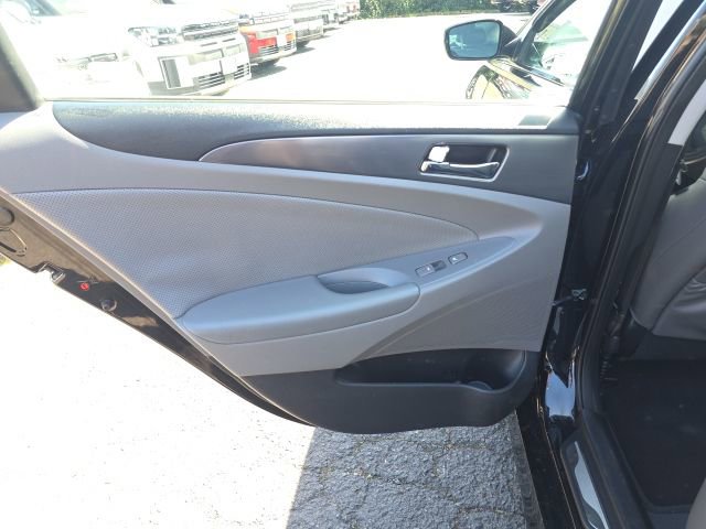 Used 2013 Hyundai Sonata Limited image 26