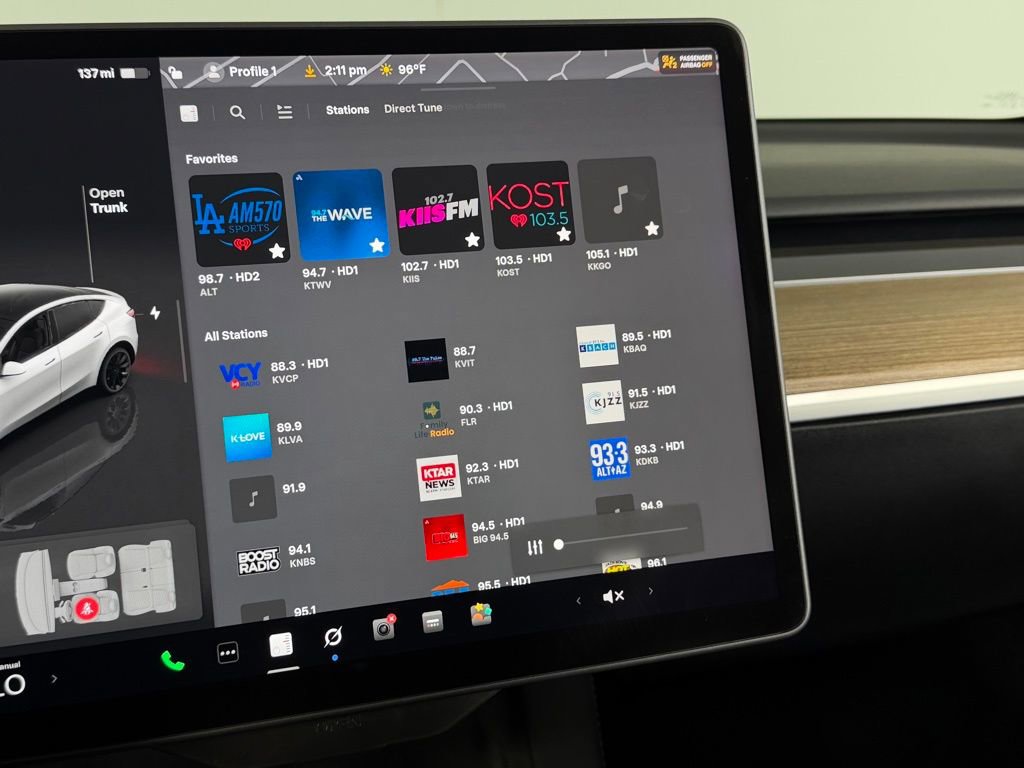 Used 2024 Tesla Model Y Long Range image 19