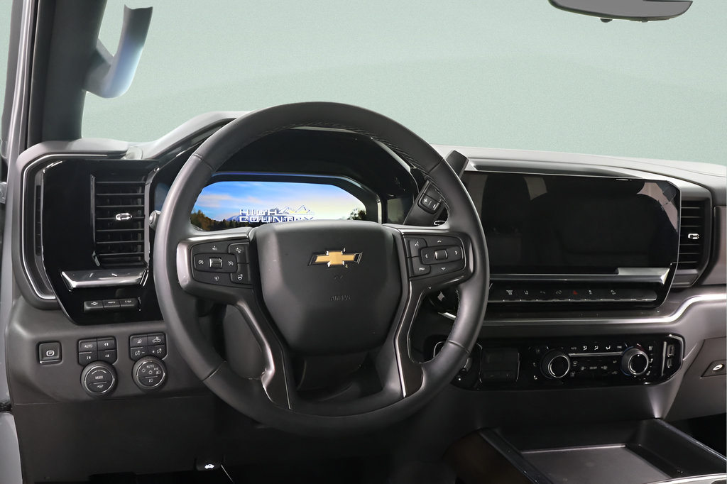 Used 2025 Chevrolet Silverado 2500 High Country w/ Technology Package AWD/4WD image 9