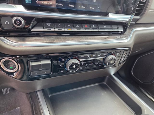 Used 2025 Chevrolet Silverado 2500 LTZ w/ LTZ Premium Package image 29
