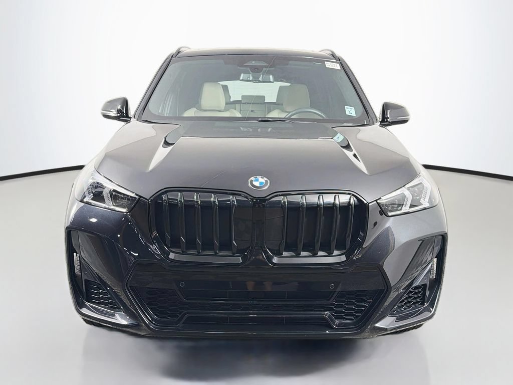 Used 2023 BMW X1 xDrive28i w/ M Sport Package AWD/4WD image 2
