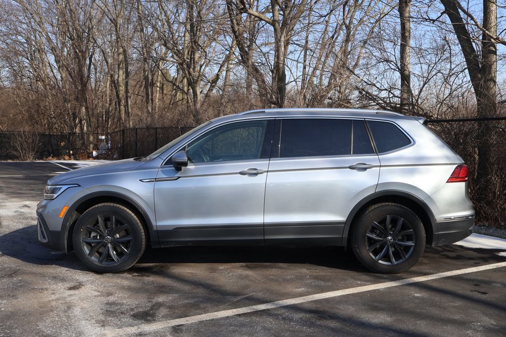 Used 2024 Volkswagen Tiguan Wolfsburg Edition image 4