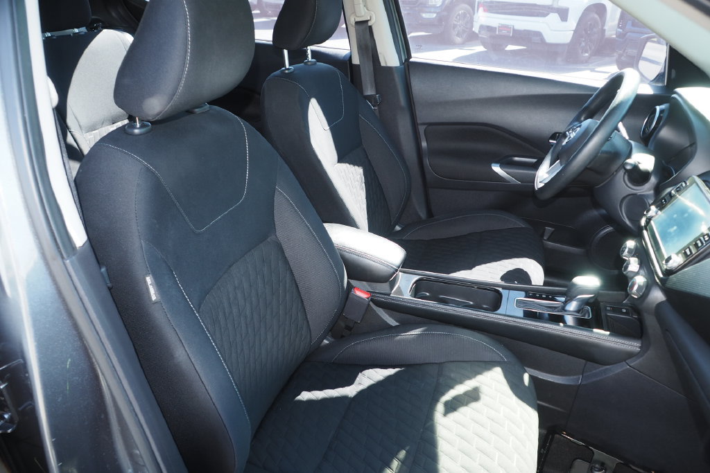 Used 2023 Nissan Kicks SV FWD image 18