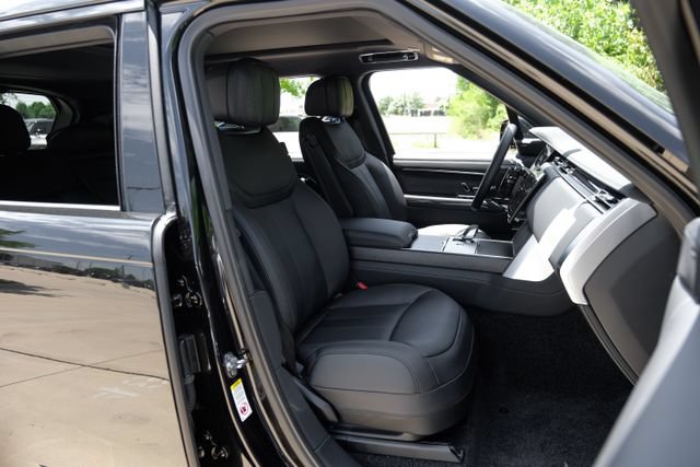 New 2026 Land Rover Range Rover SE AWD/4WD image 40