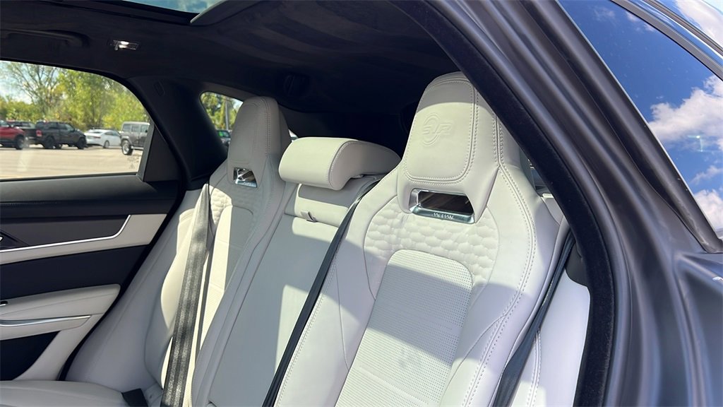 Used 2023 Jaguar F-PACE SVR image 34