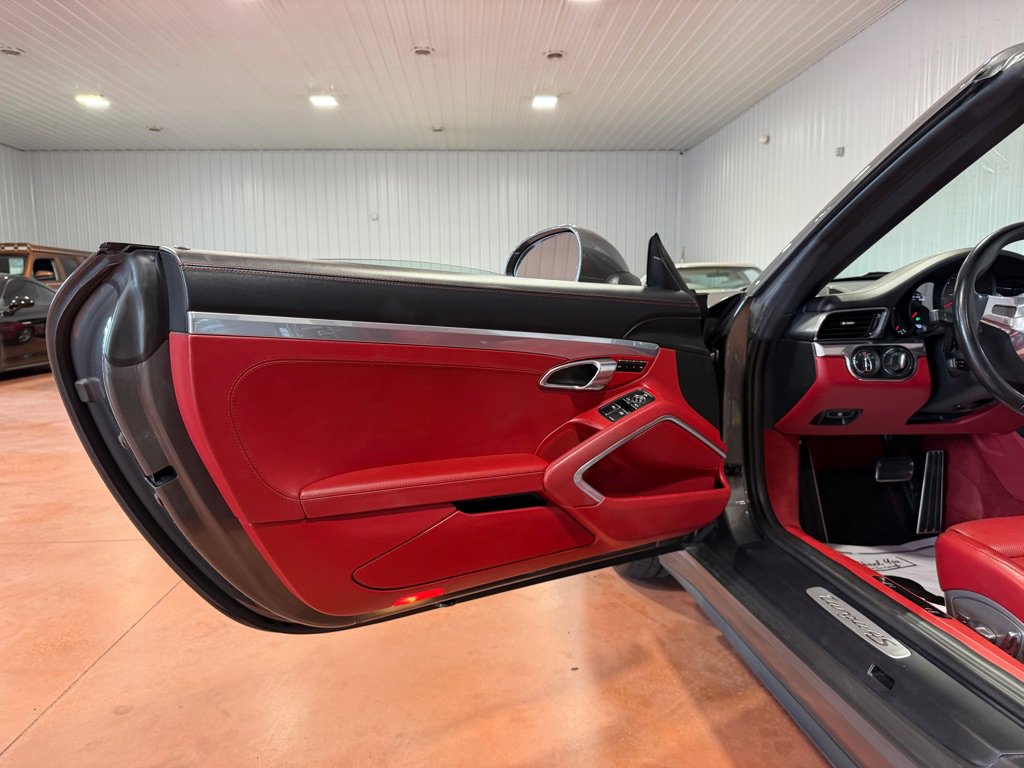 Used 2015 Porsche 911 Targa 4S AWD/4WD image 22