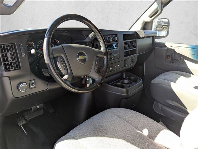 Used 2022 Chevrolet Express 3500 w/ Driver Convenience Package image 9