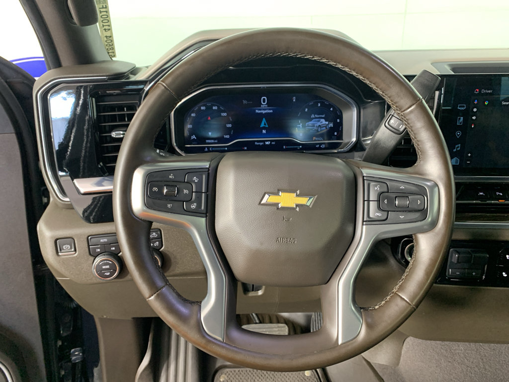 Used 2023 Chevrolet Silverado 1500 LT w/ Safety Package AWD/4WD image 18