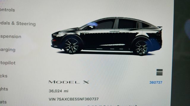 Used 2022 Tesla Model X image 41