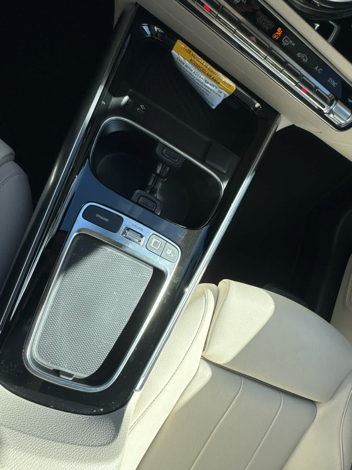 Used 2025 Mercedes-Benz GLA 250 4MATIC image 24