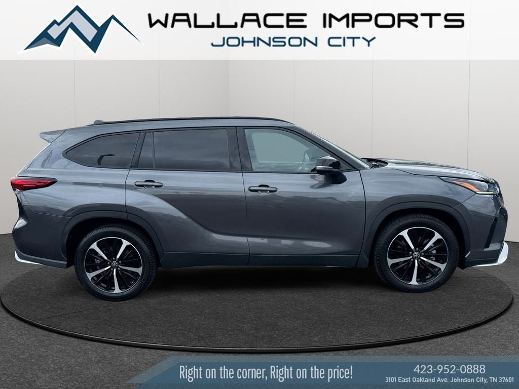 Used 2022 Toyota Highlander XSE FWD image 6