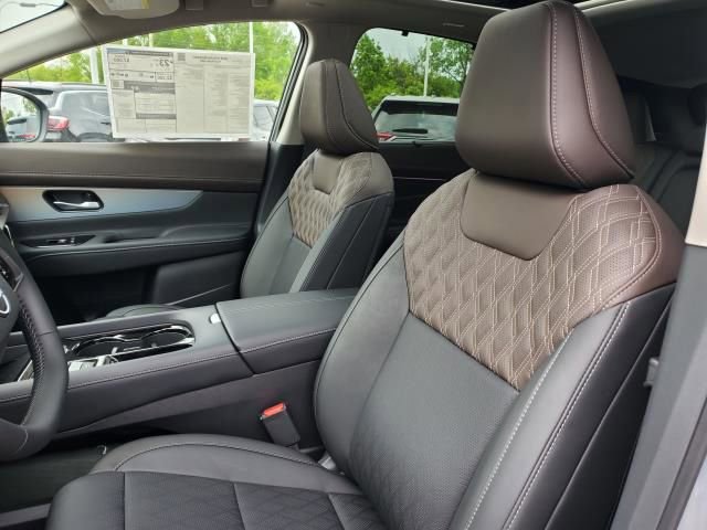 New 2025 Nissan Murano Platinum w/ Cargo Package image 14