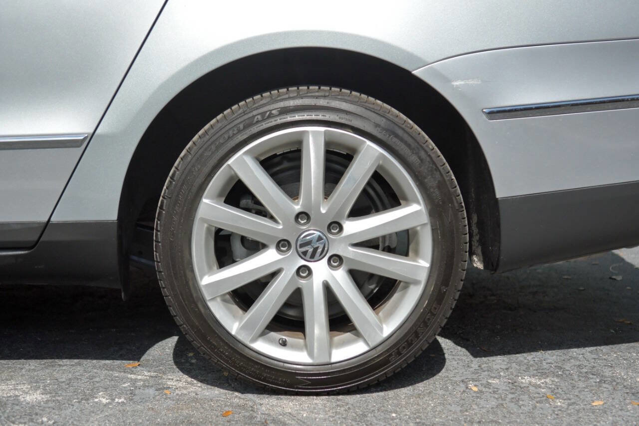 Used 2010 Volkswagen Passat Komfort image 10