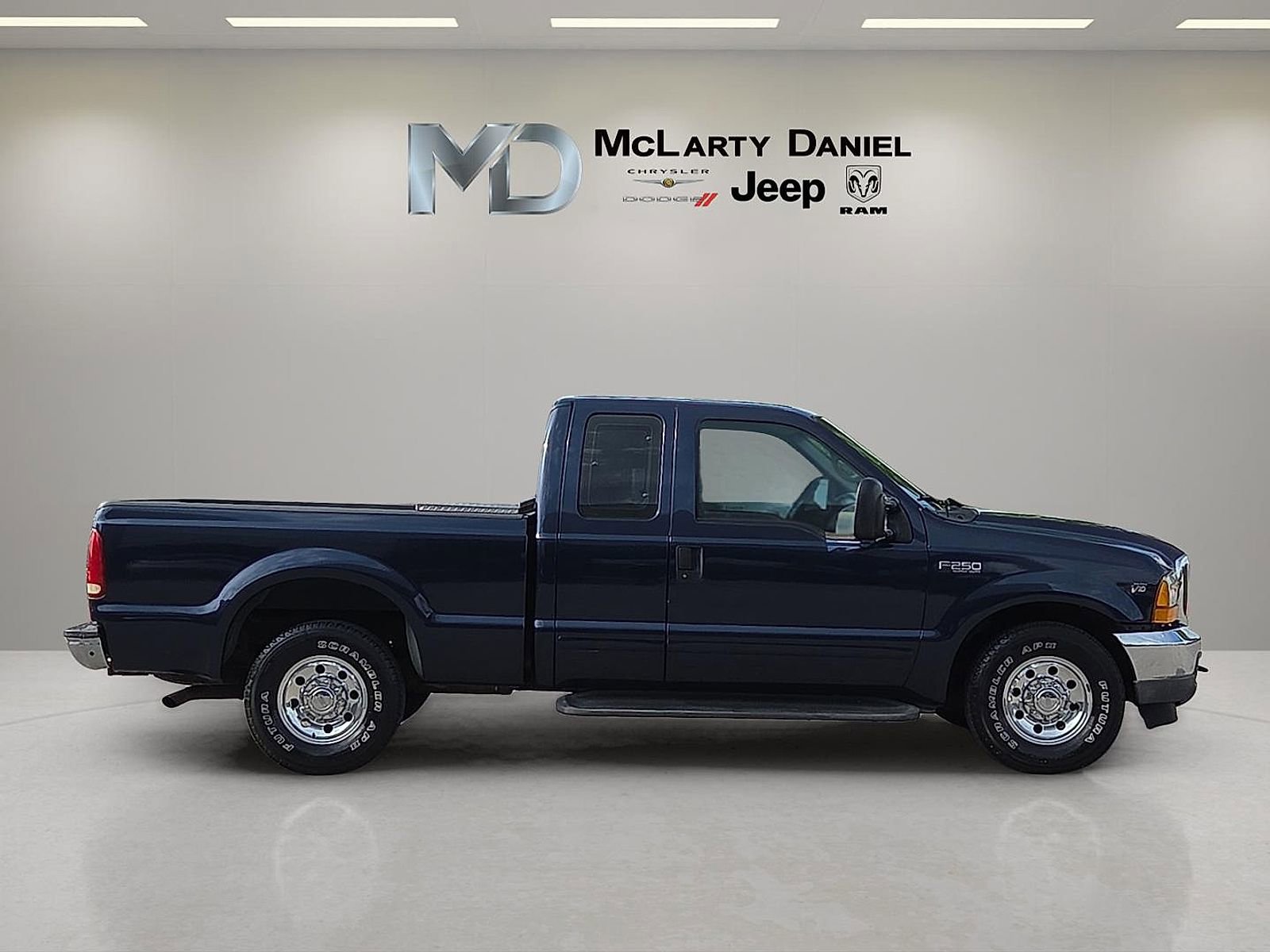 Used 2001 Ford F250 2WD SuperCab Super Duty image 6
