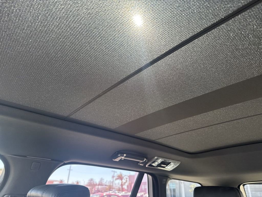 Used 2021 Land Rover Range Rover P525 Westminster Edition image 20