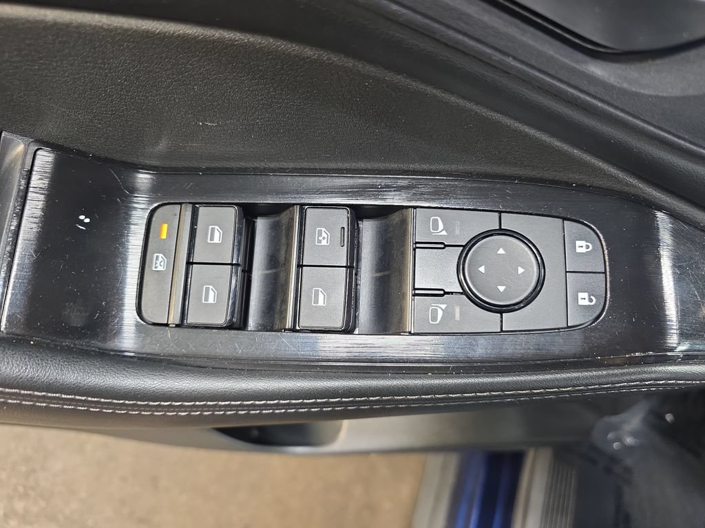 Used 2024 Nissan Rogue SV AWD/4WD image 26