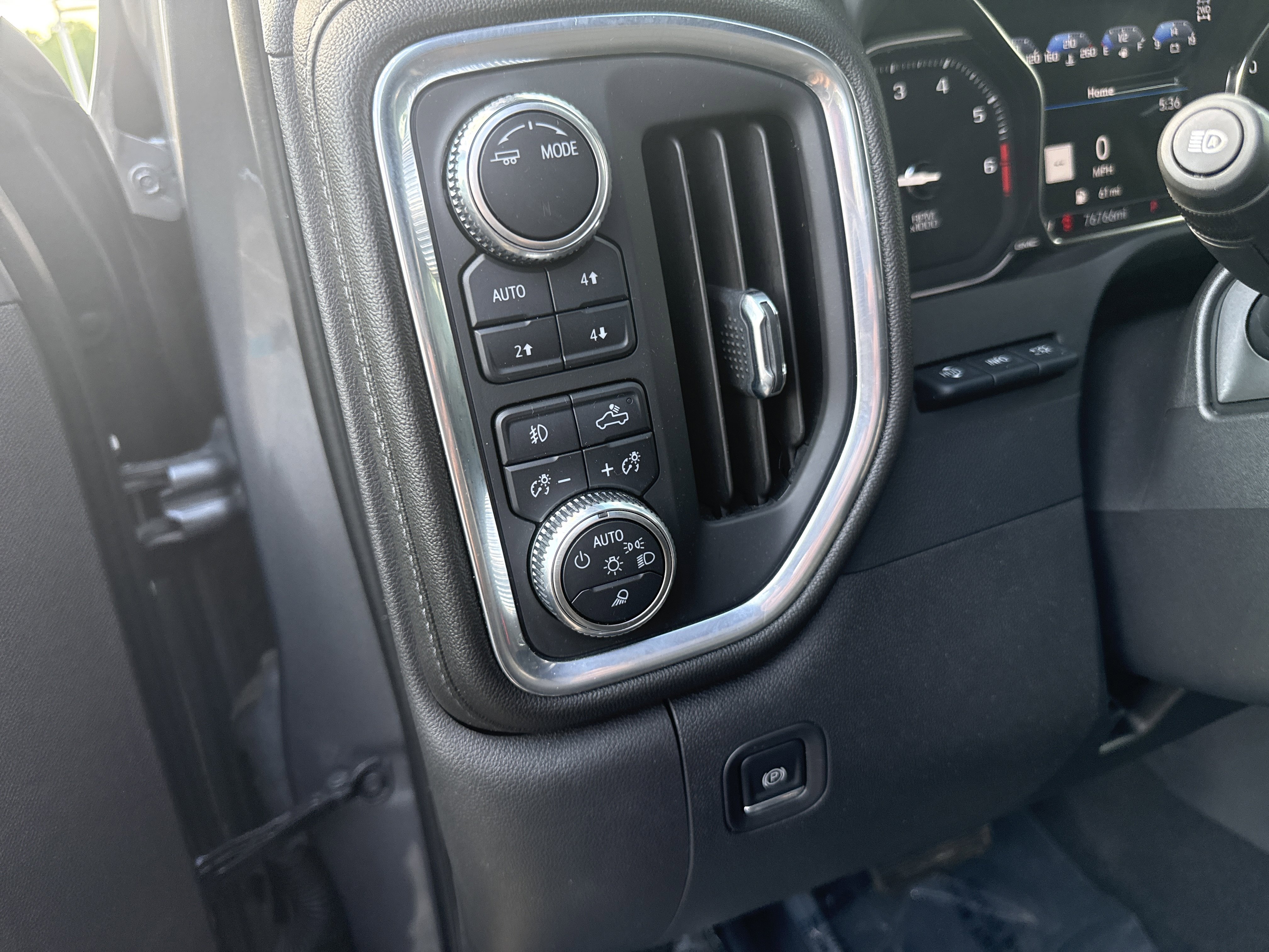 Used 2022 GMC Sierra 1500 Denali w/ Denali Reserve Package AWD/4WD image 62