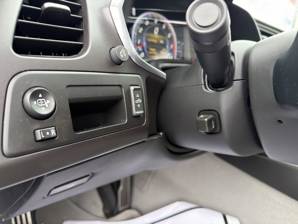 Used 2019 Chevrolet Corvette Stingray Convertible w/ Battery Protection Package image 30
