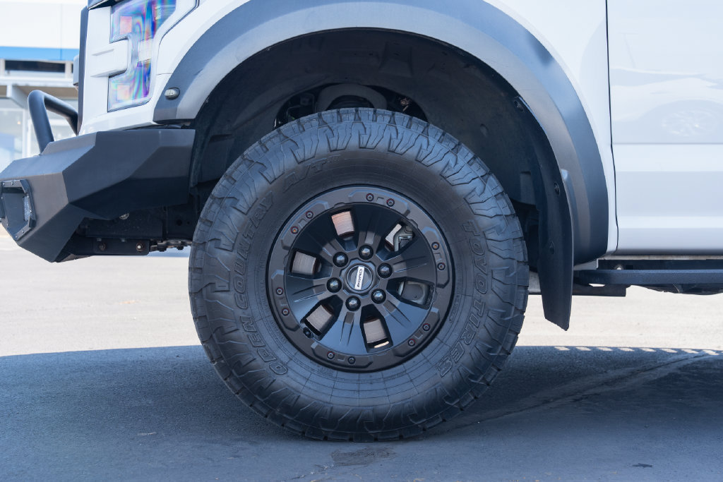 Used 2018 Ford F150 Raptor w/ Equipment Group 802A Luxury AWD/4WD image 7