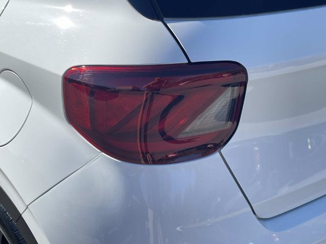 Certified 2025 Hyundai Venue Limited FWD image 10
