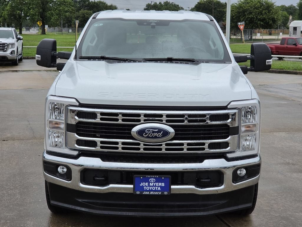 Used 2025 Ford F250 XLT AWD/4WD image 3